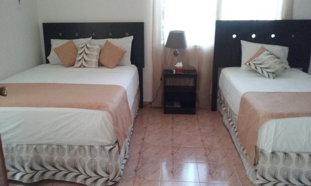 Room In Cancun Stadium Kültér fotó