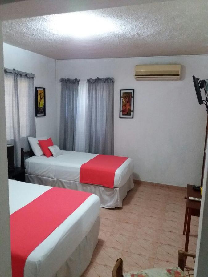 Room In Cancun Stadium Kültér fotó