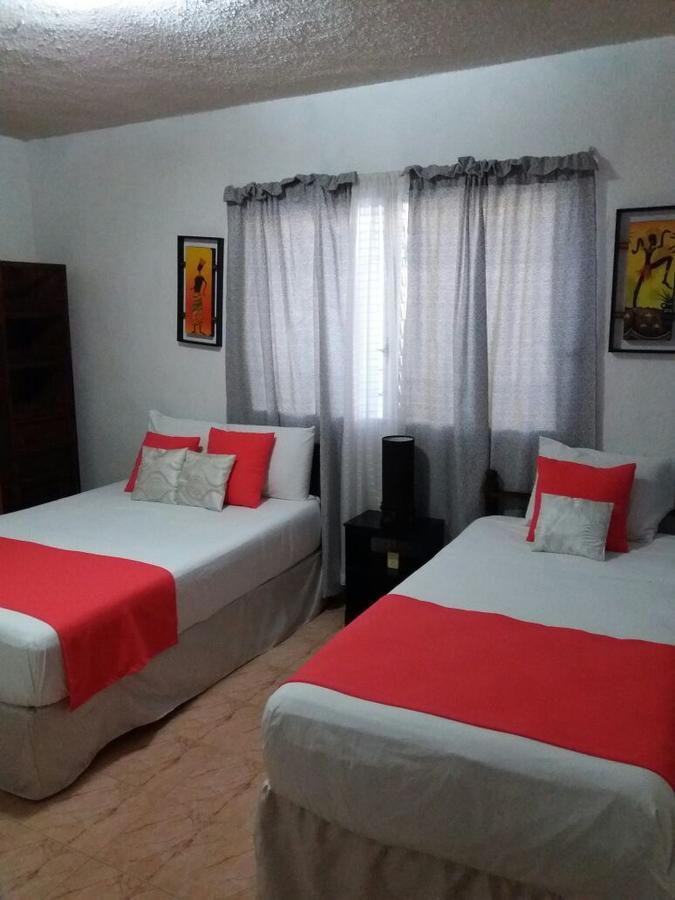 Room In Cancun Stadium Kültér fotó